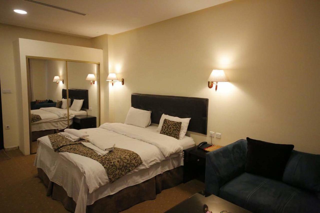 Jeddah Palace Hotel Amman Extérieur photo