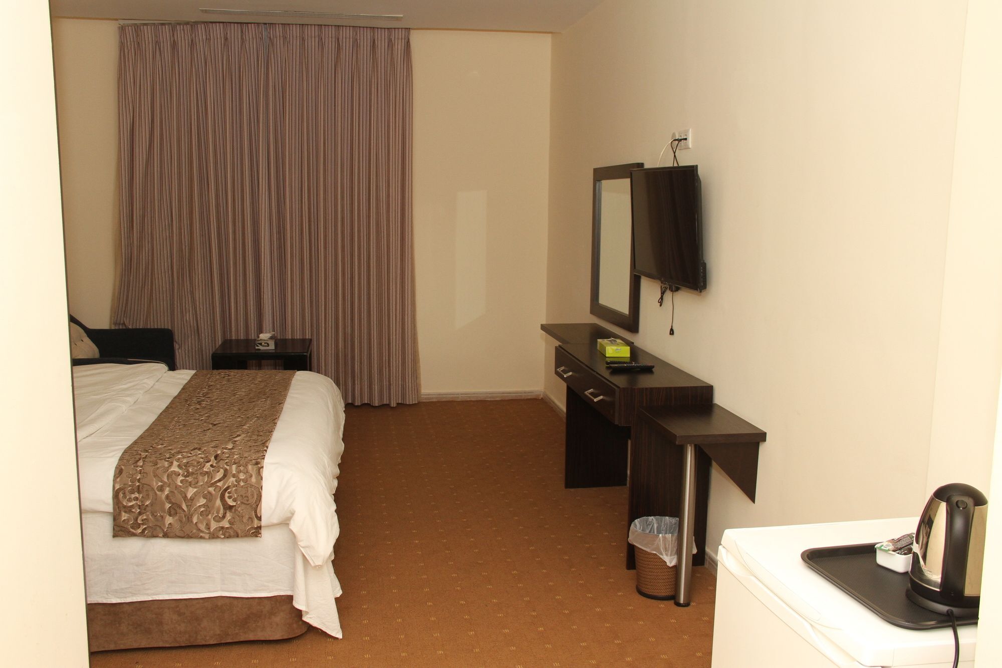 Jeddah Palace Hotel Amman Extérieur photo